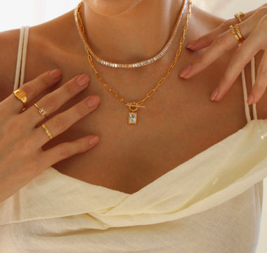 Styling Jewelry for Family Photos and Special Portraits
