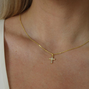 Malibu Sunday Gold Cross Pendant Necklace – 18k Gold Plated for Women