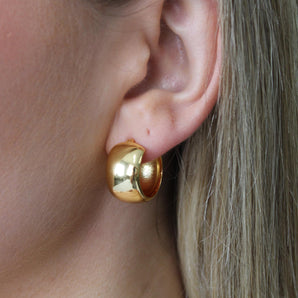 Malibu Sunday Thick Gold Hoop Earrings - Bold Gold Earrings for Women with a Stylish Chunky Design - Lightweight & Comfortable Women's Fashion Hoops, Ideal for Everyday Wear or Special Occasions