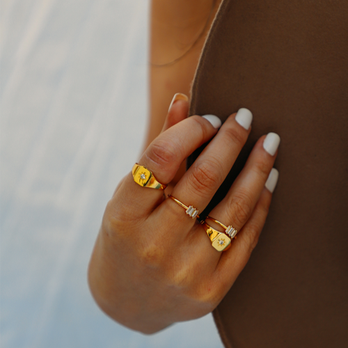 Amber Signet Ring - Chunky Gold Signet Ring with Zircon 